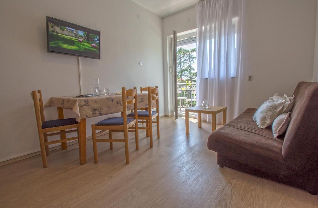 Apartments Sabina - 100M From Sea Crikvenica Esterno foto